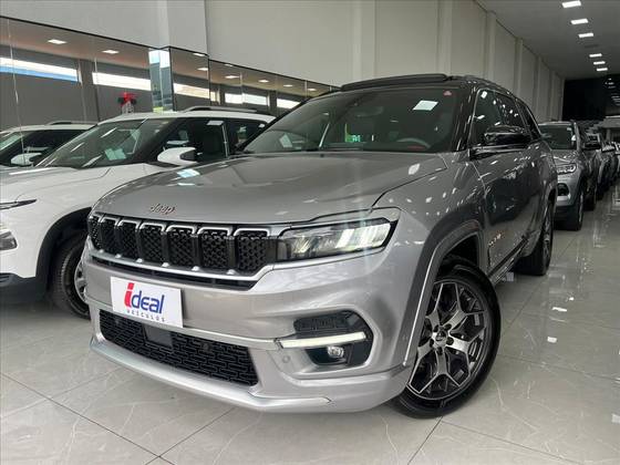 JEEP COMMANDER 1.3 T270 TURBO FLEX OVERLAND AT6 JEEP COMMANDER 1.3 T270 TURBO FLEX OVERLAND AT6